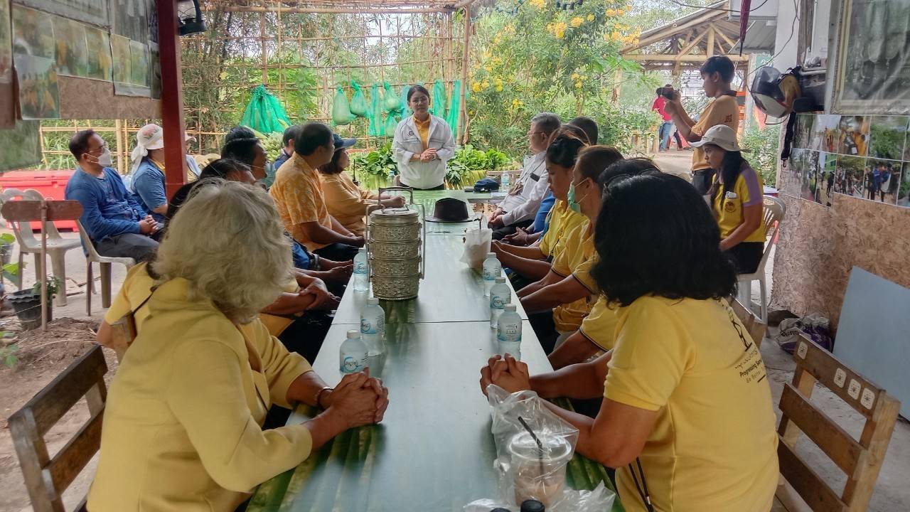 จัดกิจกรรมเอามื้อสามัคคี ทำความดีที่โคก หนอง นา พัฒนาสู่ความยั่งยืน